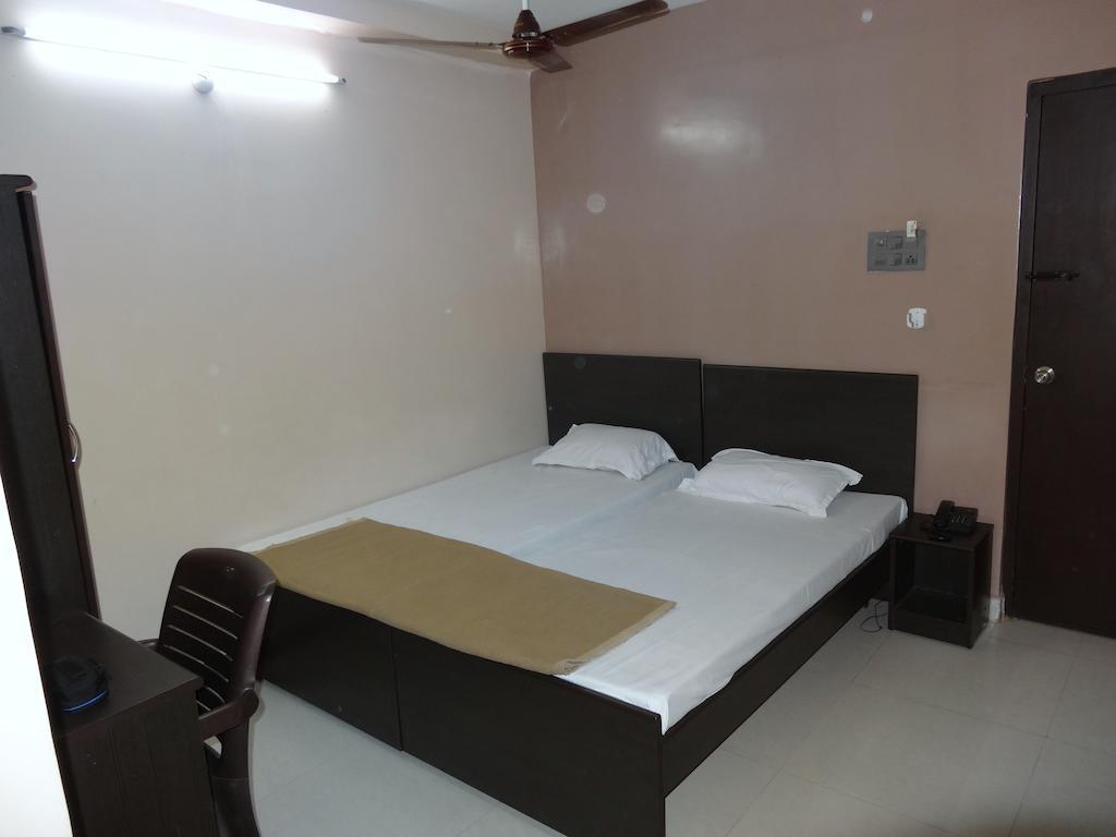 Dwaraka Inn Hyderabad Rom bilde