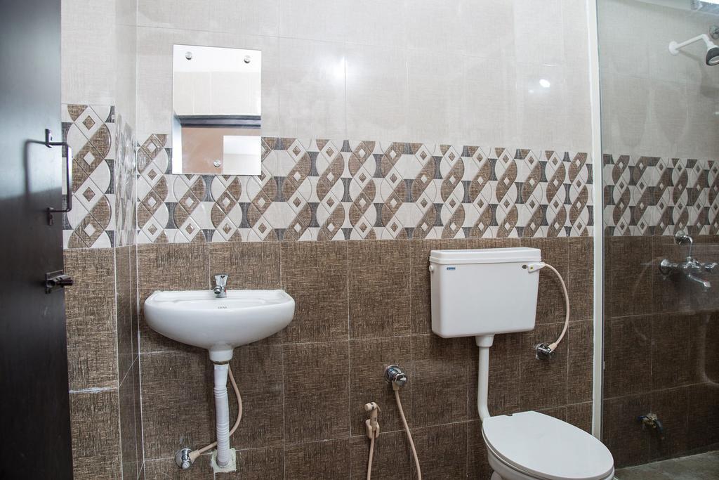 Dwaraka Inn Hyderabad Eksteriør bilde